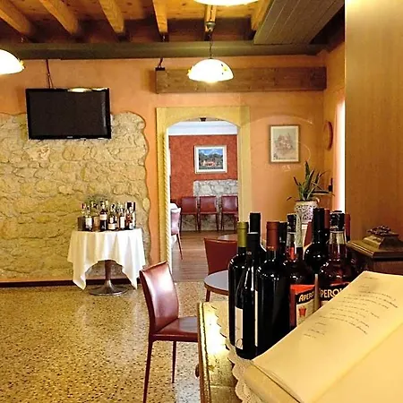 Isetta Hotel 2*